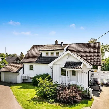 Koselig Hus Rett Ved Stranda,nydelig & Ferierende! Prázdninový dům